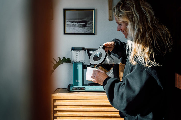 Free Item with Purchase* Moccamaster KBG Select Filter Coffee Machine | Ocean "Colour Of The Year" - Choose Coffee