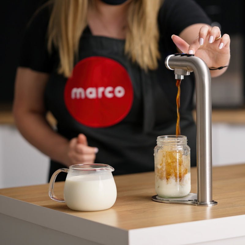 MARCO POUR&
