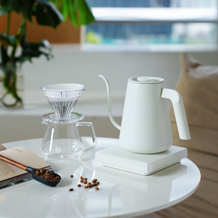 TIMEMORE FISH SMART PRO ELECTRIC POUR OVER KETTLE - WHITE 900ML - Choose Coffee